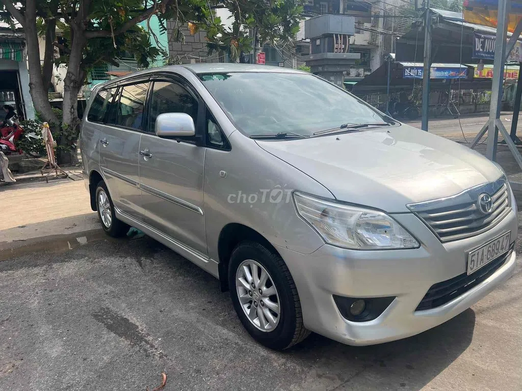 Toyota Innova 2014 photo 4
