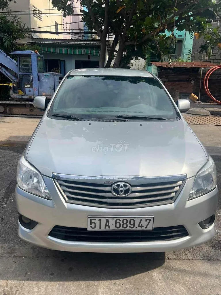 Toyota Innova 2014 photo 3