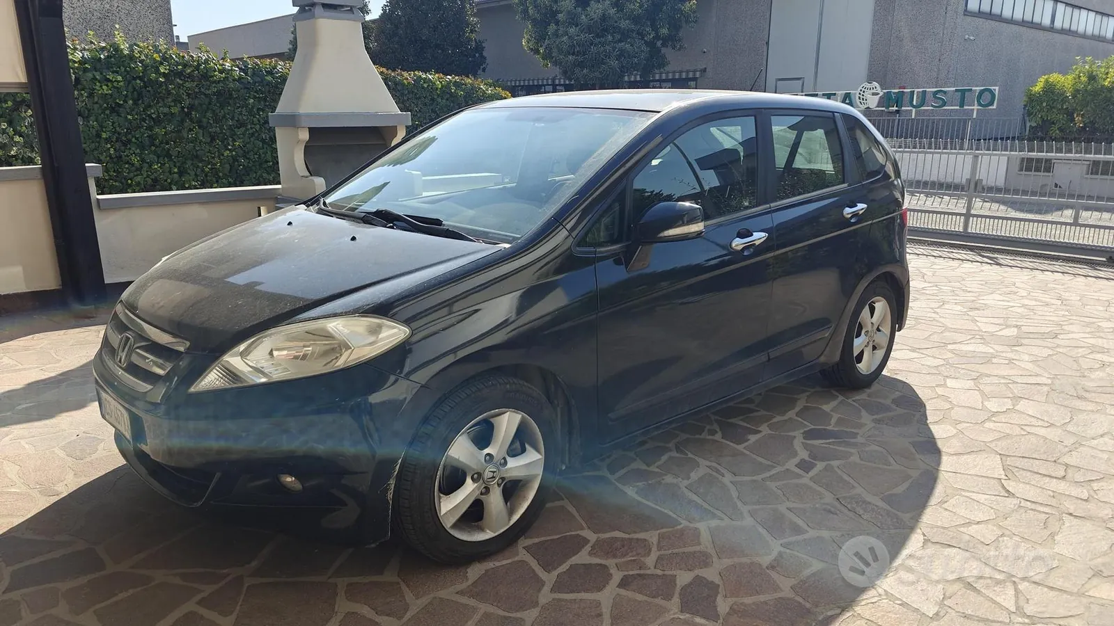 Honda Fr-V 2006 photo 3
