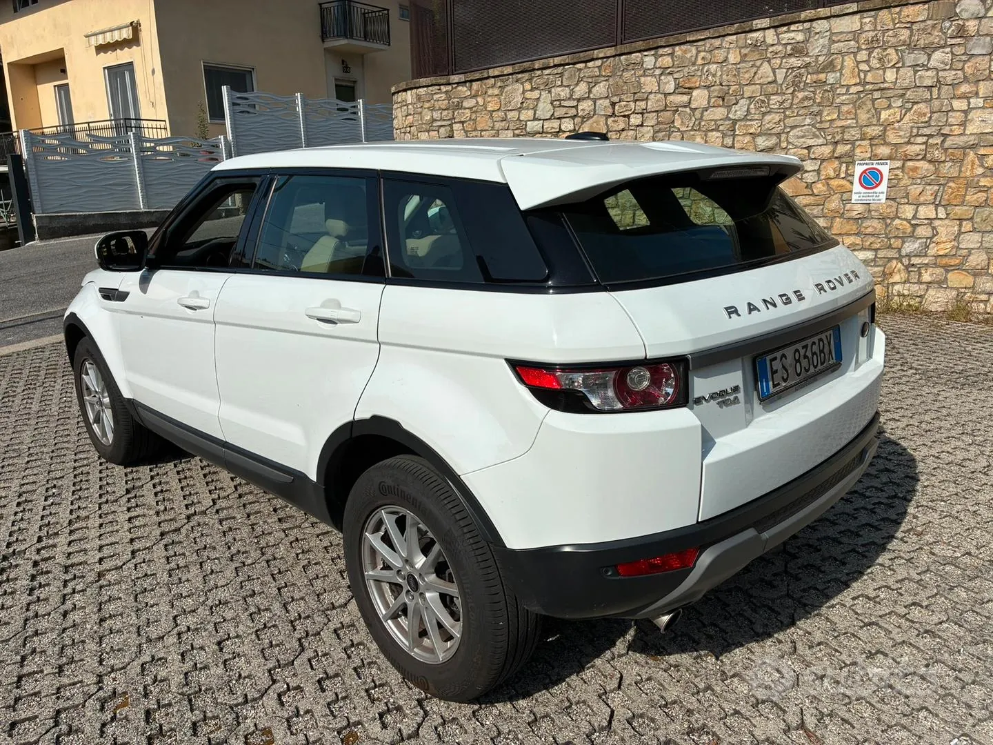 Land Rover Range Rover Evoque 2013 photo 4