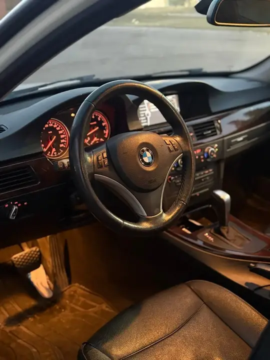BMW 328I 2012 photo 5