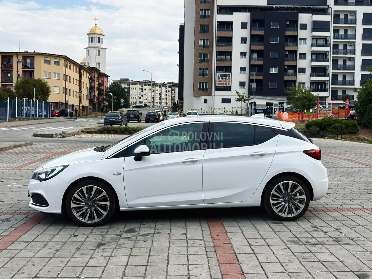 Opel Astra K 2015 photo 3