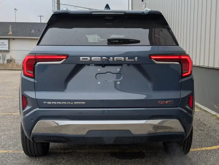 GMC Terrain 2027 photo 5