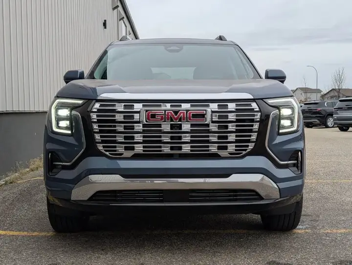 GMC Terrain 2027 photo 2