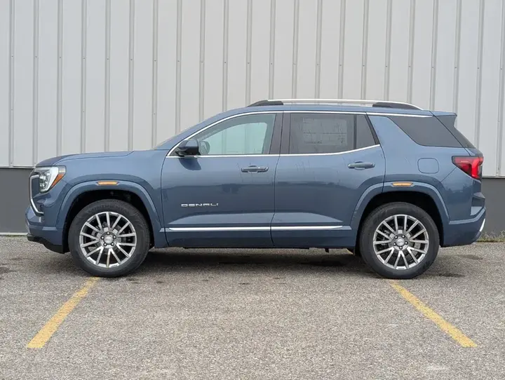GMC Terrain 2027 photo 3