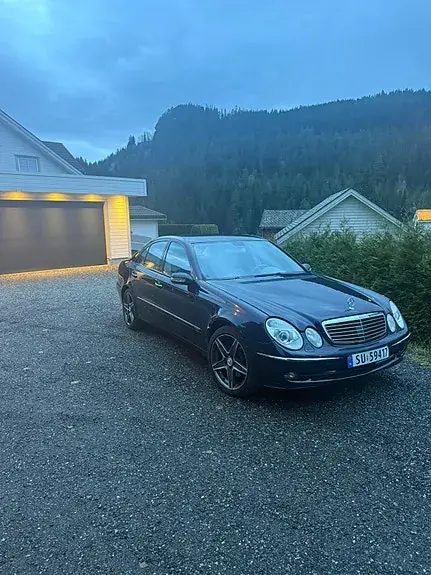Mercedes-Benz E 280 2005 photo 2