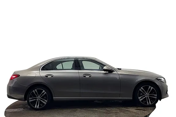 Mercedes-Benz C300 E 2023 photo 5