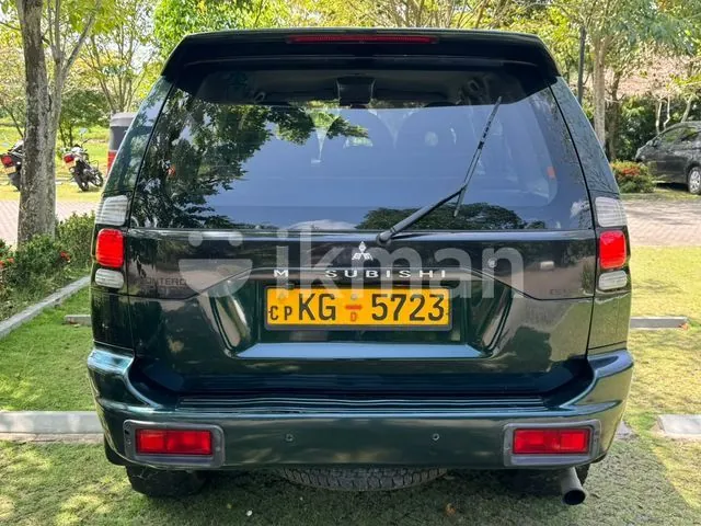 Mitsubishi Montero 2008 photo 3