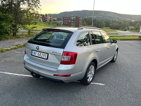 Skoda Octavia 2014 photo 5