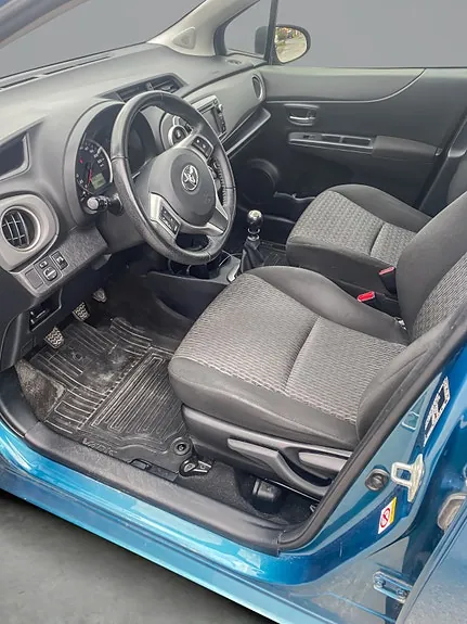 Toyota Yaris 2014 photo 4