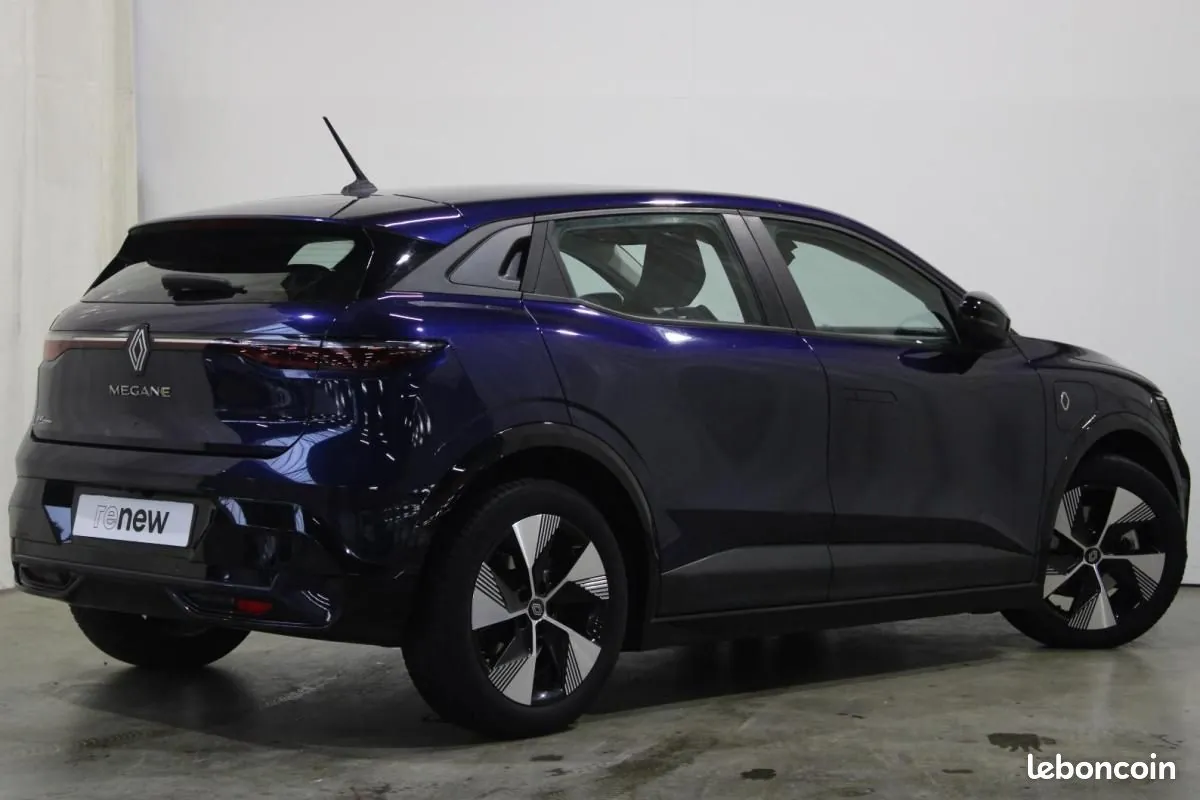 Renault Megane 2022 photo 2