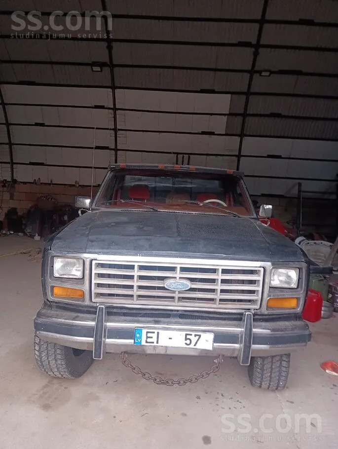 Ford F250 1984 photo 4