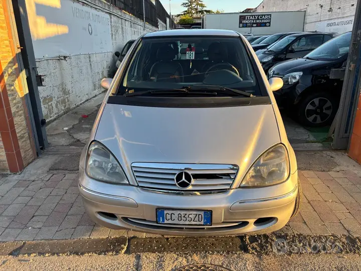 Mercedes-Benz A