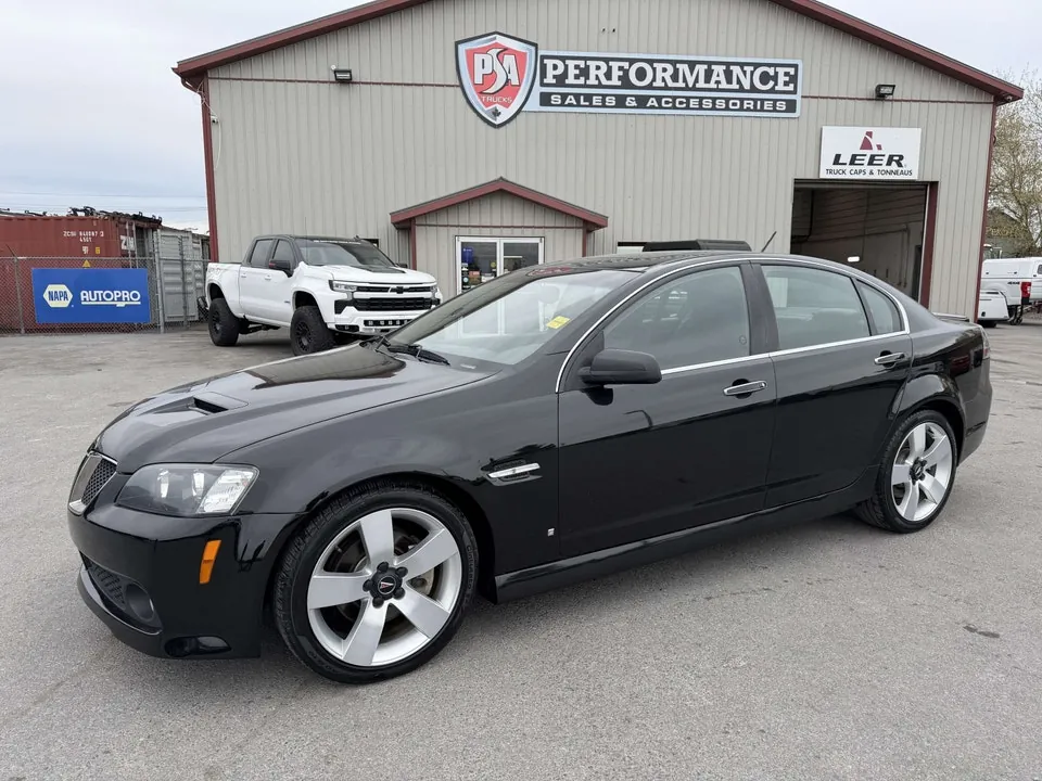 Pontiac G8 2009 photo 3