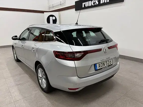 Renault Megane 2018 photo 3