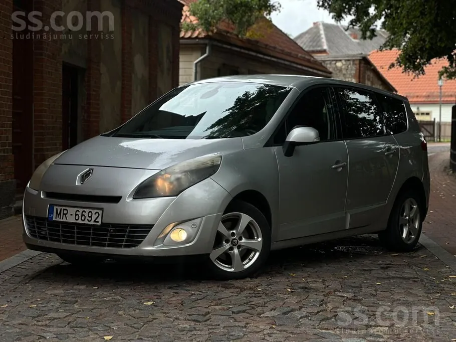 Renault Grand Scenic 2011 photo 5