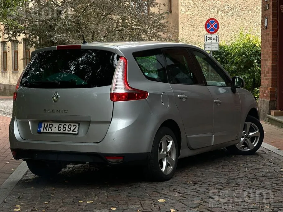 Renault Grand Scenic 2011 photo 3