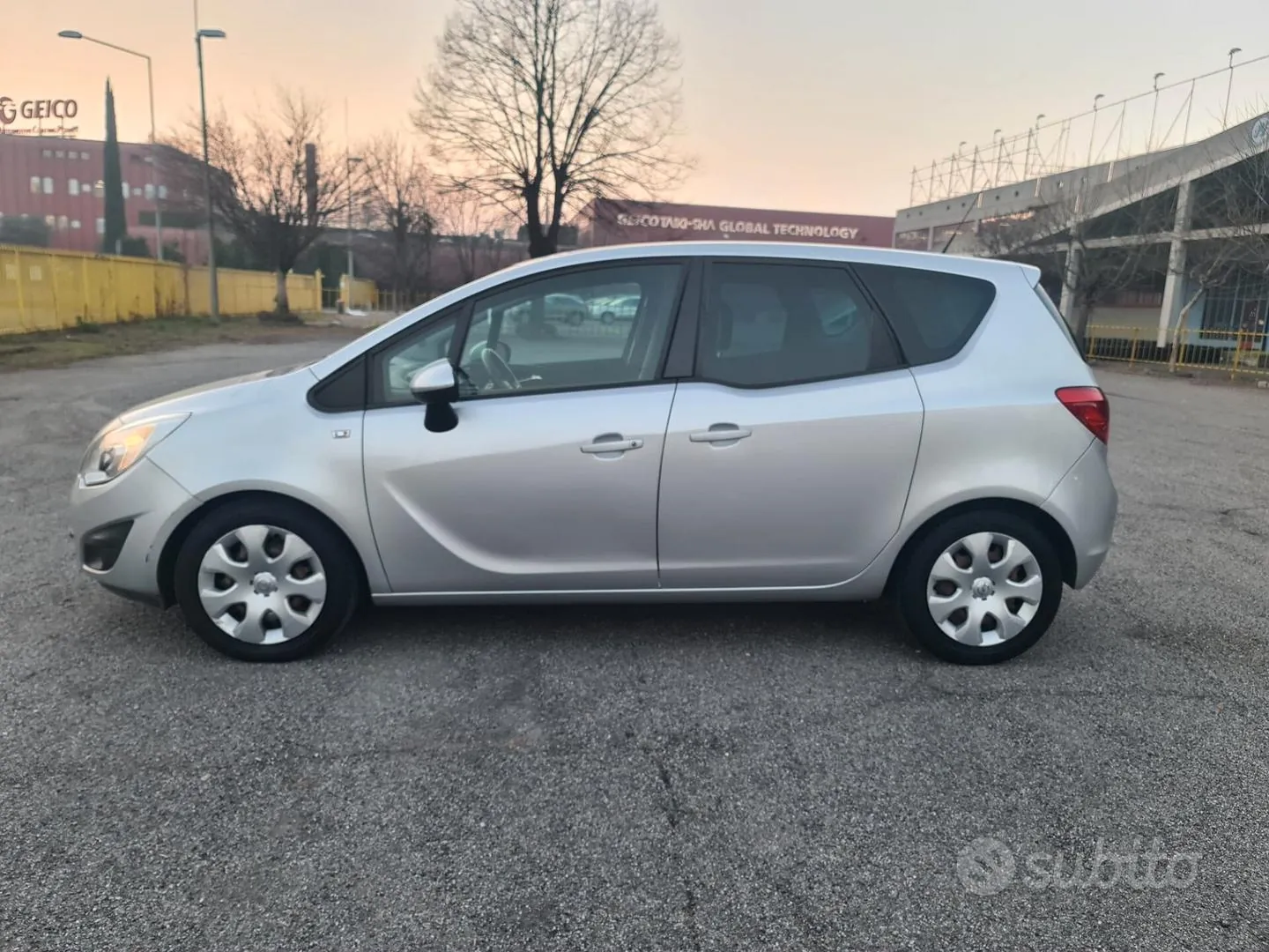 Opel Meriva 2012 photo 4