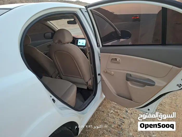 Kia Rio 2012 photo 2