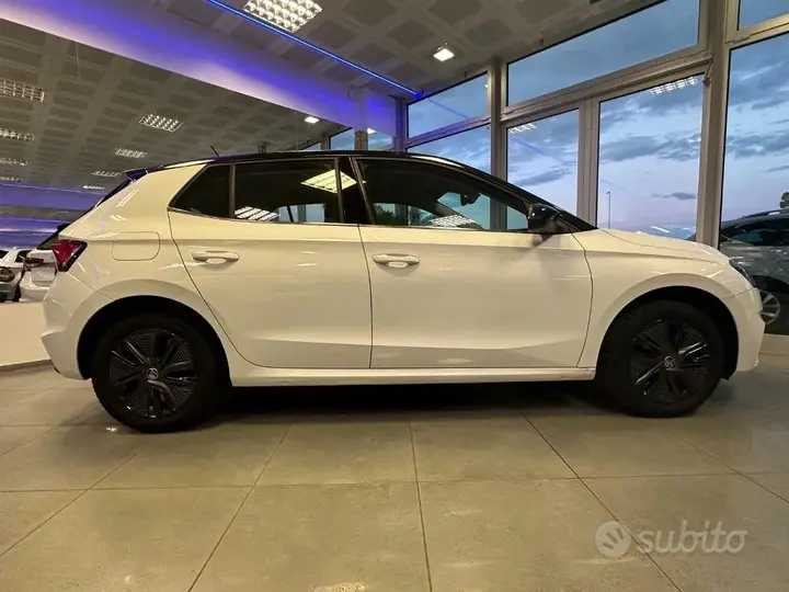 Skoda Fabia 2023 photo 5