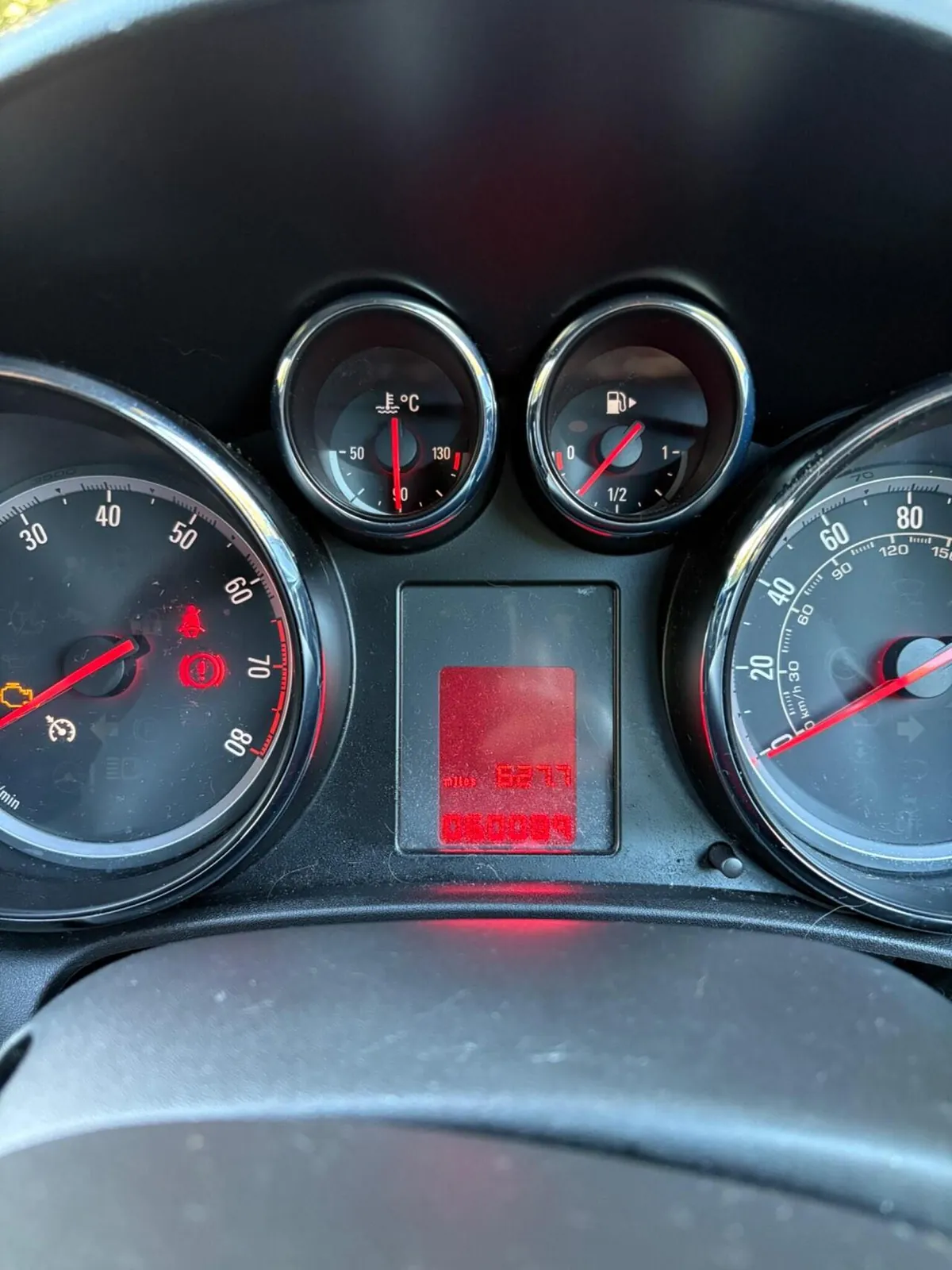 Vauxhall Astra 2015 photo 3