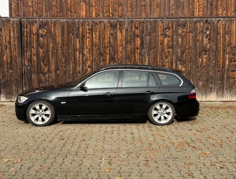 BMW 325I