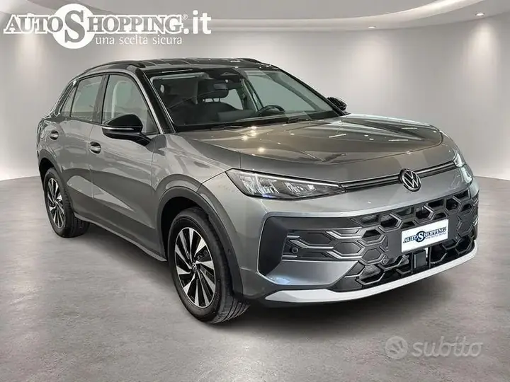 Volkswagen T-Roc 2026 photo 2