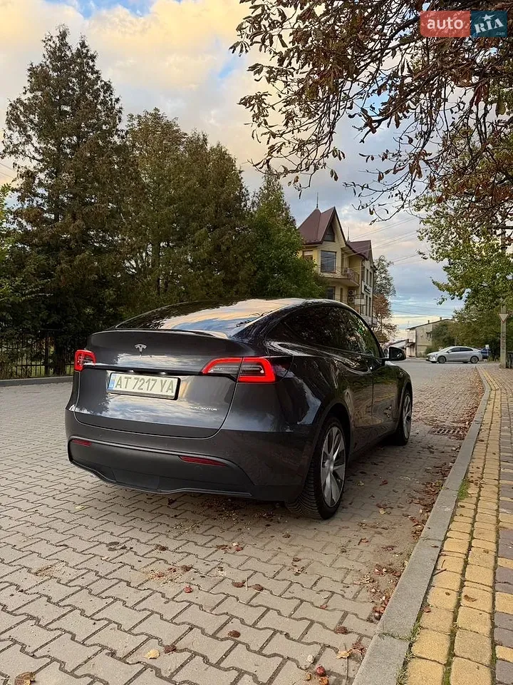 Tesla Model Y 2021 photo 4