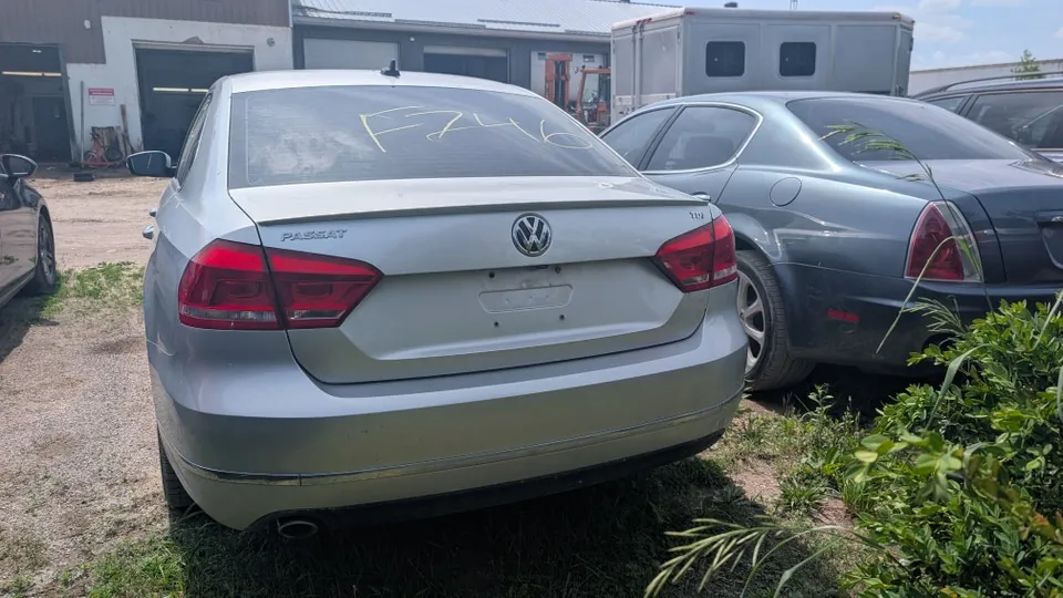 Volkswagen Passat 2015 photo 3