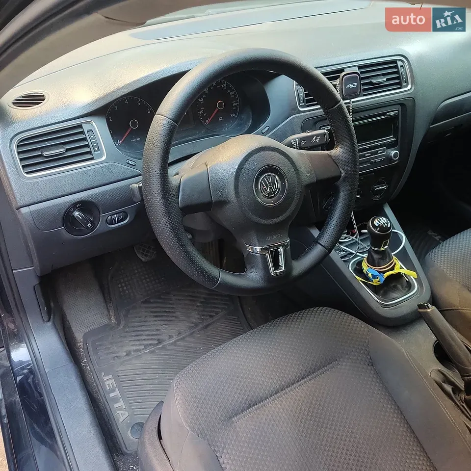 Volkswagen Jetta 2013 photo 3