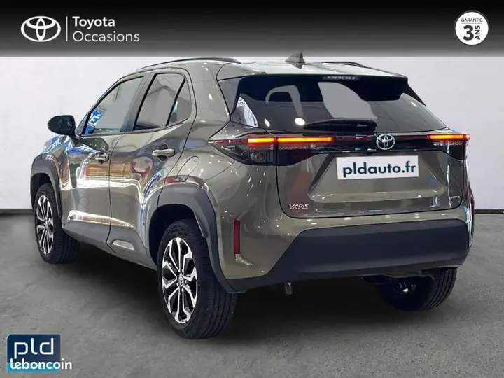 Toyota Yaris Cross 2025 photo 2