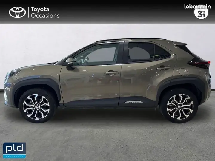 Toyota Yaris Cross 2025 photo 3