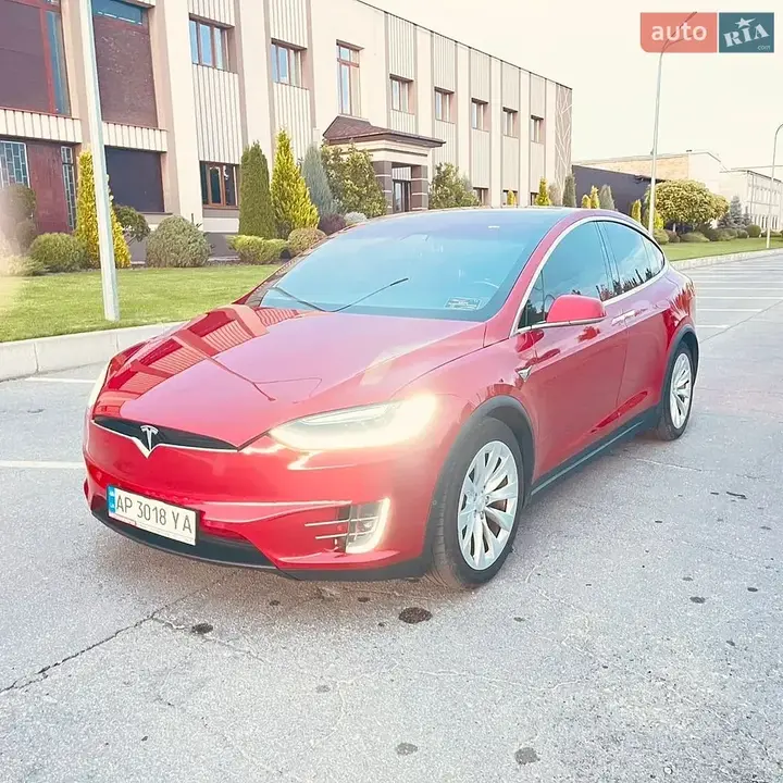Tesla Model X 2018 photo 3