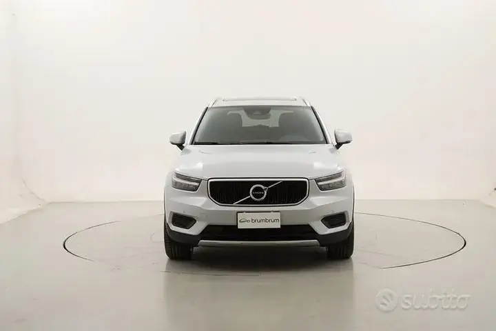 Volvo Xc40 2021 photo 2