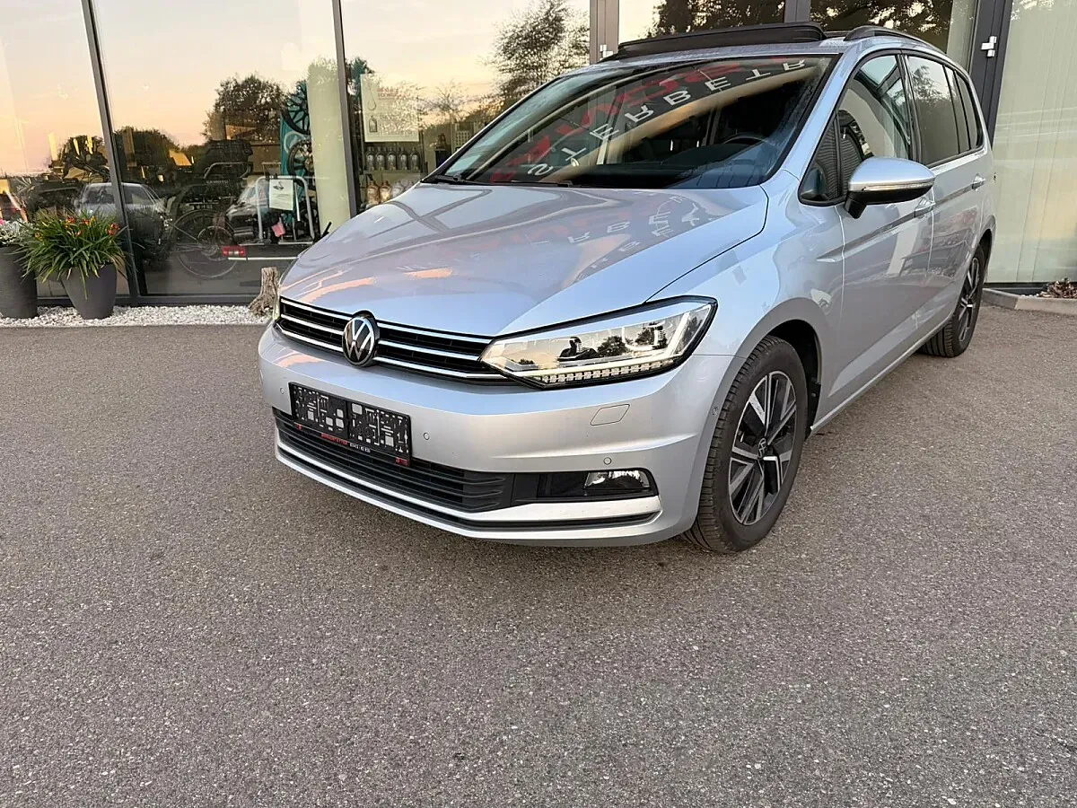 Volkswagen Touran 2023 photo 3