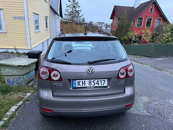 Volkswagen Golf Plus 2013 photo 2