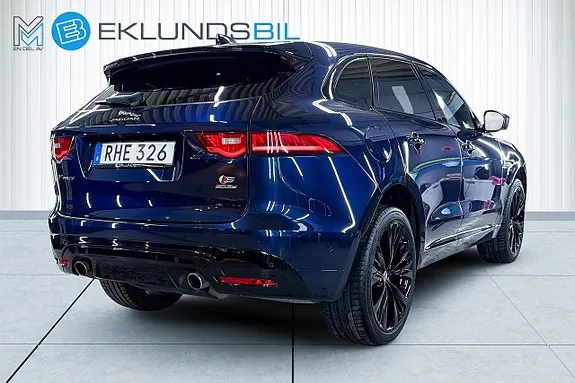Jaguar F-Pace 2017 photo 5