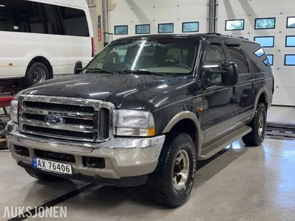 Ford Excursion