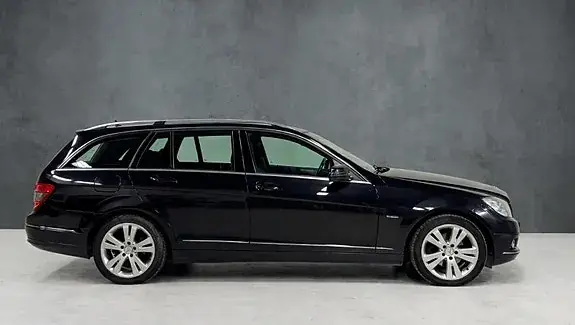 Mercedes-Benz C200 2010 photo 3