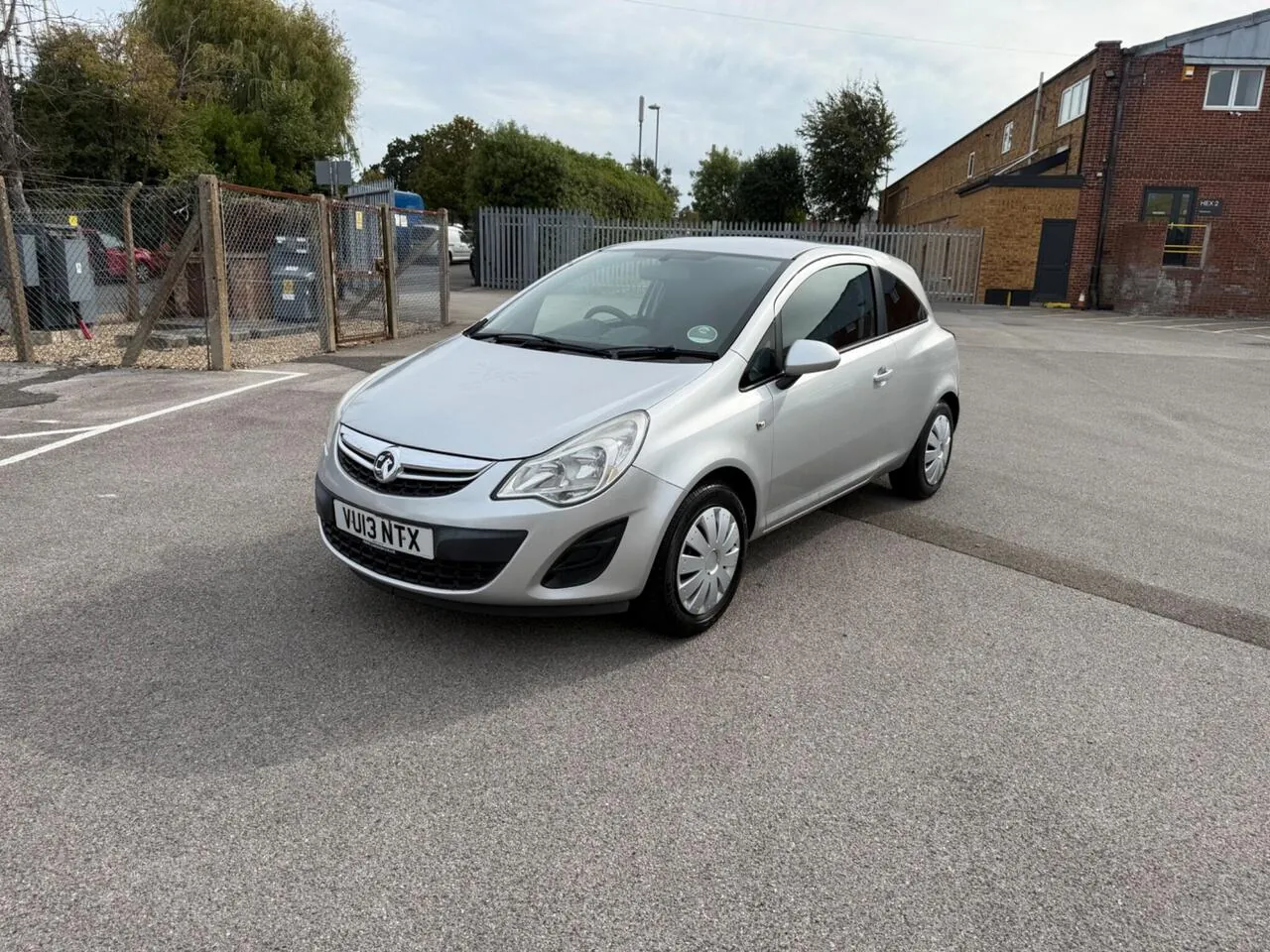 Vauxhall Corsa 2013 photo 3