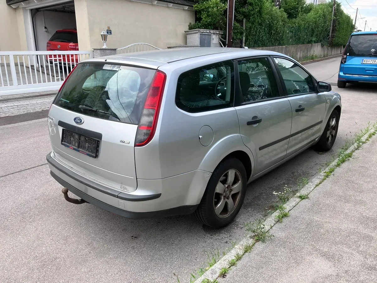 Ford Focus 2006 photo 3