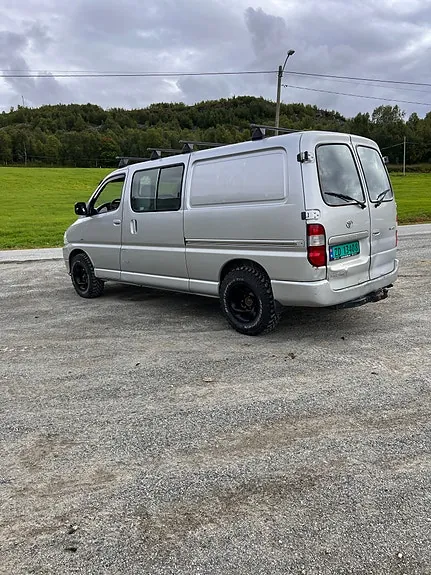 Toyota Hiace 2007 photo 3