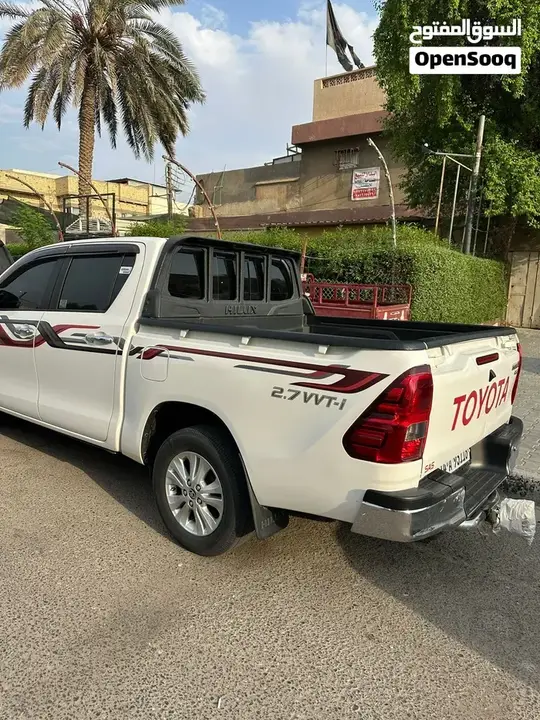 Toyota Hilux 2021 photo 2