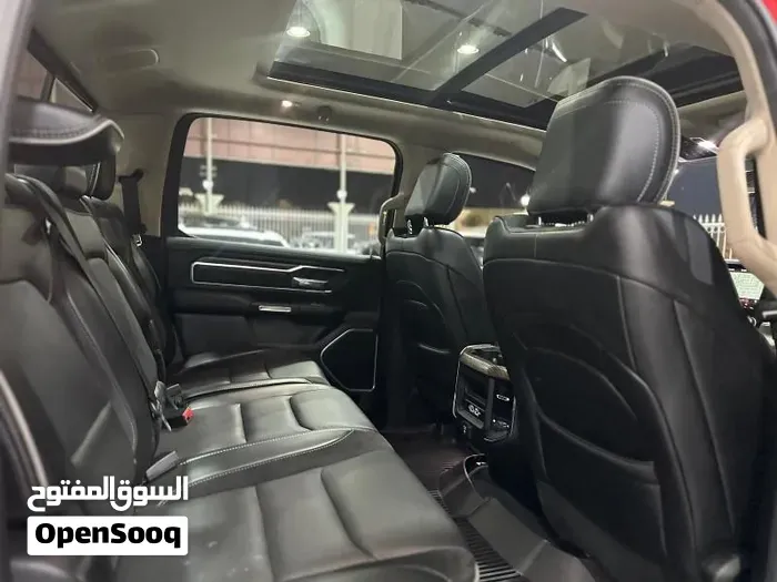 Dodge Ram Laramie 2019 photo 2