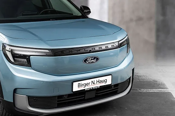 Ford Explorer 2024 photo 3