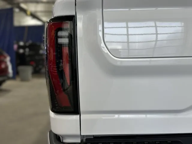 GMC Sierra 2500Hd 2026 photo 4