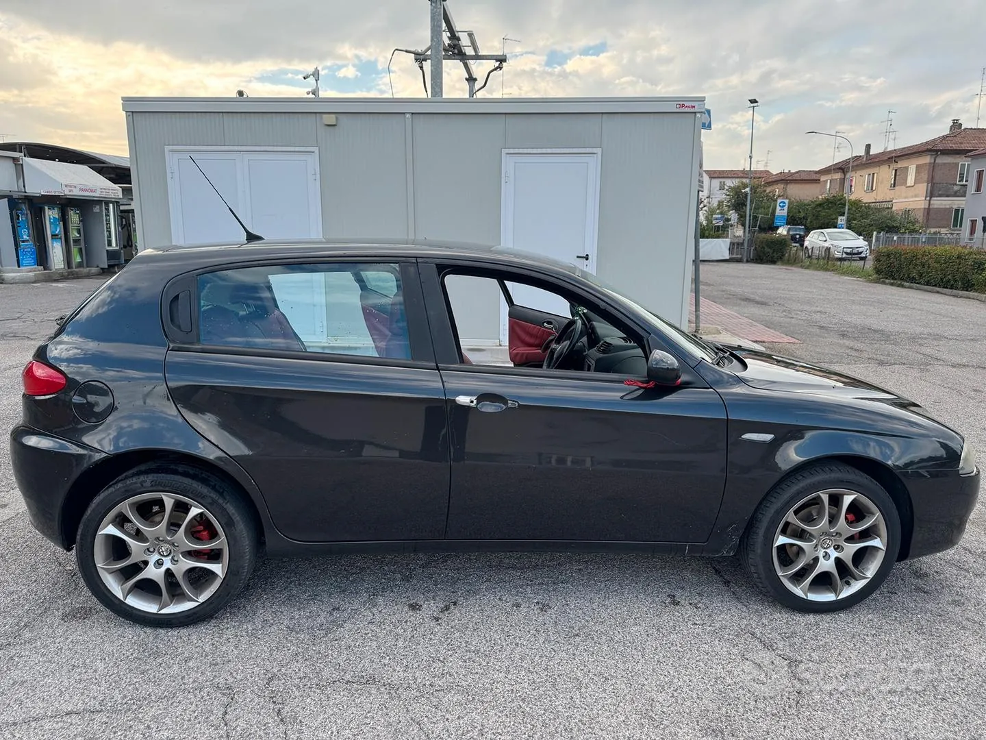 Alfa Romeo 147 2006 photo 4