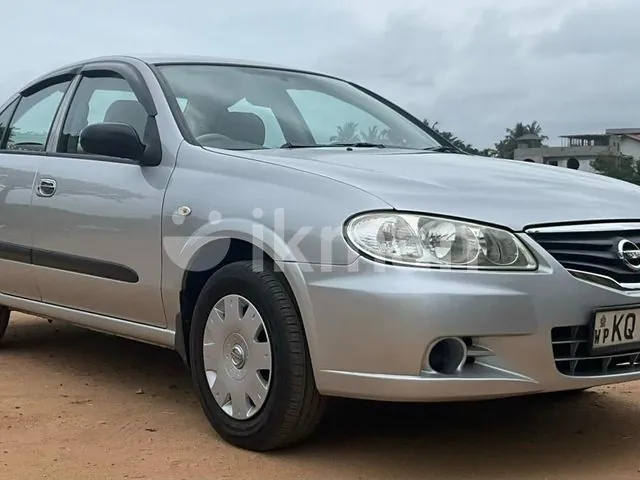 Nissan Sunny 2011 photo 3