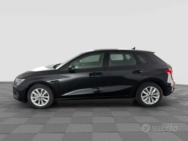 Audi A3 2022 photo 2
