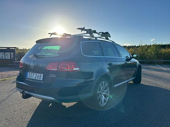 Volkswagen Passat Alltrack 2014 photo 2